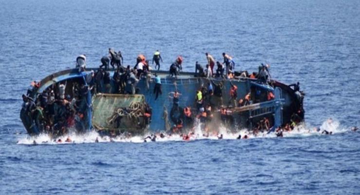 У берегов Ливии затонула лодка со 120 мигрантами