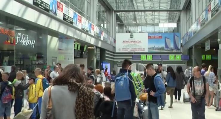 Сотни украинцев заблокированы в аэропортах разных стран из-за долгов авиаперевозчика