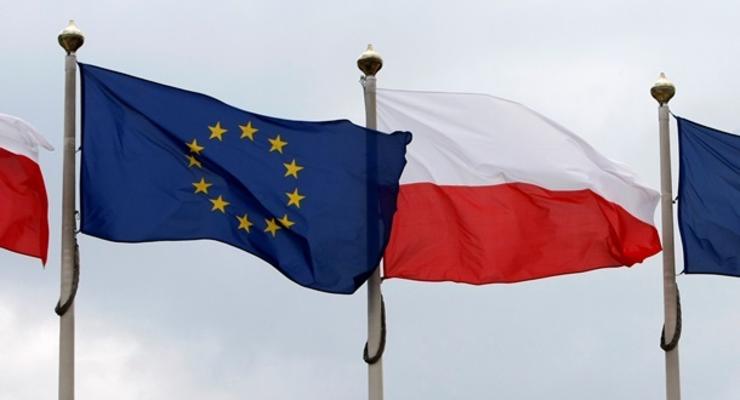 ЕС начал вводить санкции против Польши