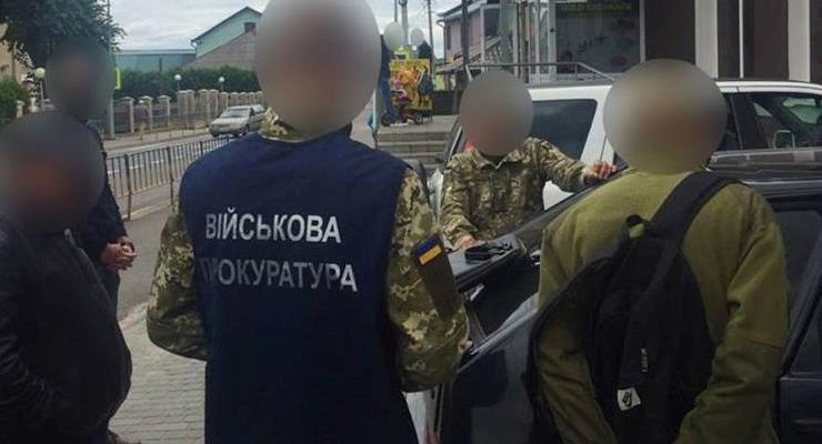Во Львовской области военный торговал украденными боеприпасами