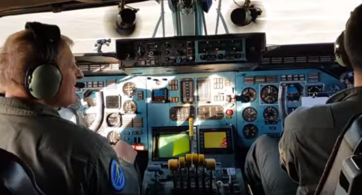 Пилоты сняли видео взлета из кабины Ан-225 Мрия