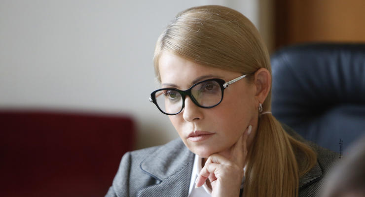 Тимошенко возглавляет рейтинг симпатий украинцев - два соцопроса