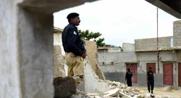Взрыв на митинге в Пакистане: погибли 70 человек