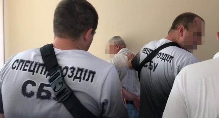 В Николаевской области на взятке задержан советник главы района