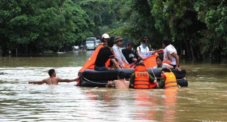 Наводнение во Вьетнаме унесло жизни десяти человек