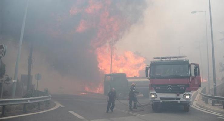 В Греции масштабный лесной пожар