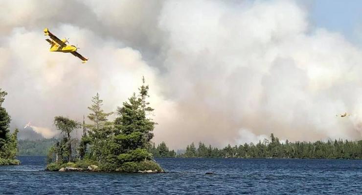 Канаду охватили лесные пожары
