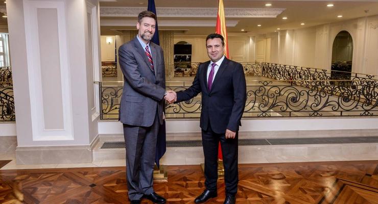 Македония начала переговоры о вступлении в НАТО