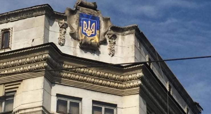 В Одессе декоммунизировали здание облвоенкомата