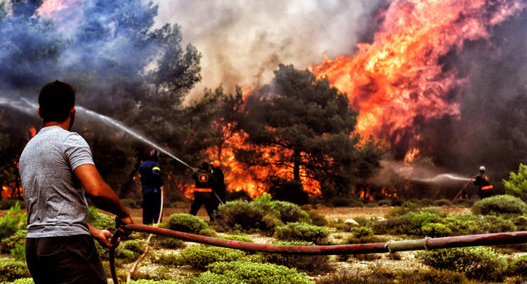 Причиной пожаров в Греции мог стать поджог