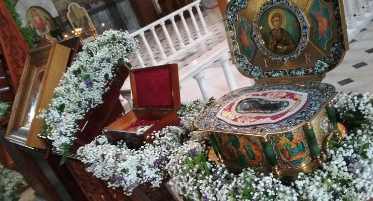 На Крестный ход в Киев привезли восемь мировых святынь