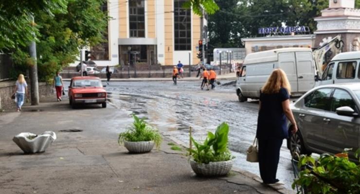 Сильный ливень затопил улицы Одессы