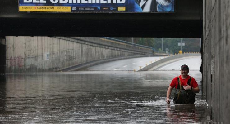Киеву уже завтра грозит новый потоп