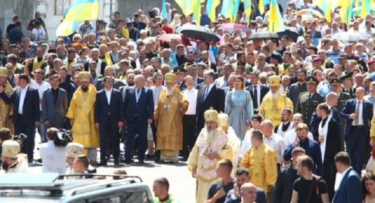 В Киеве проходит крестный ход УПЦ КП