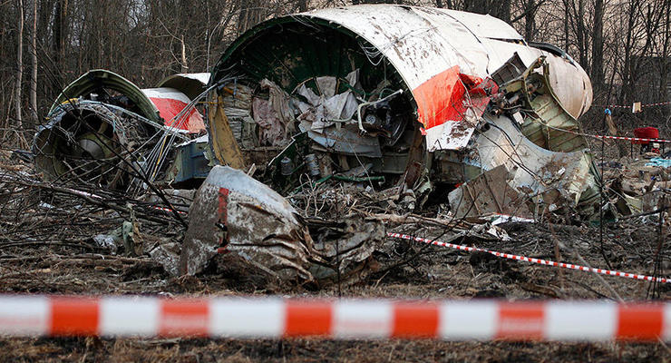 РФ согласилась допустить польских экспертов к обломкам самолета Качиньского
