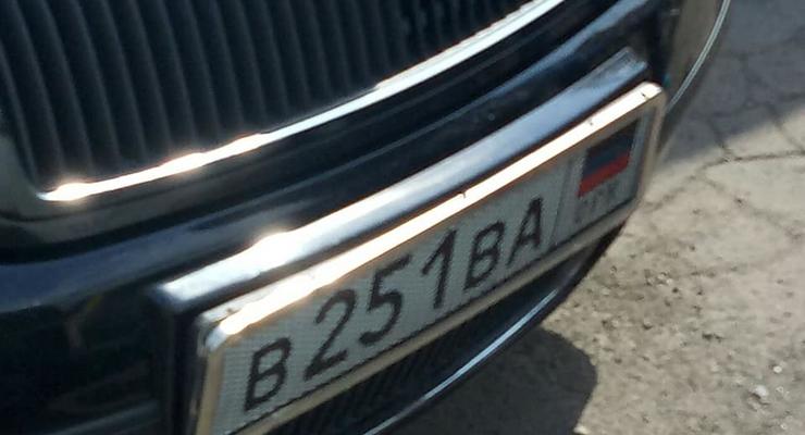 В Мариуполе двое пьяных разъезжали на авто с номерами ДНР