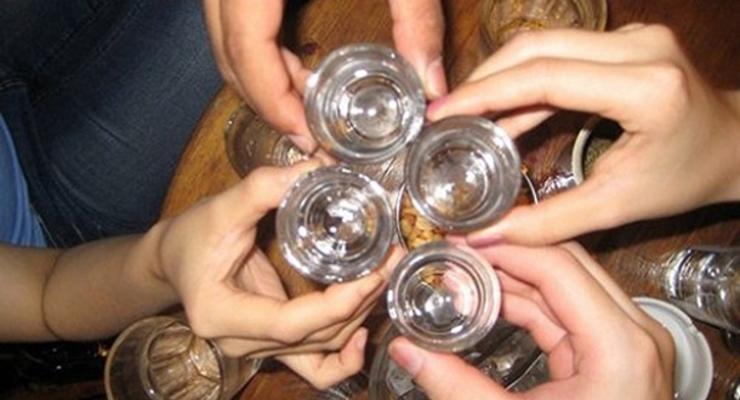 На Львовщине подростки попали в реанимацию с алкогольным отравлением
