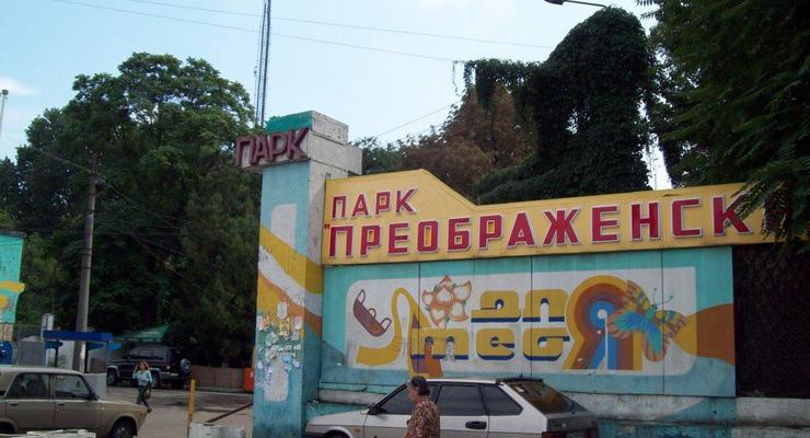 В парке Одессы ночью украли 100 новых скамеек