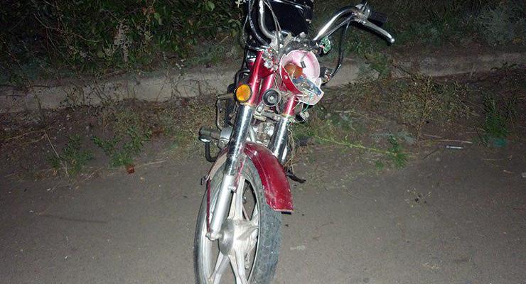 В Донецкой области подросток на мопеде сбил коляску с ребенком