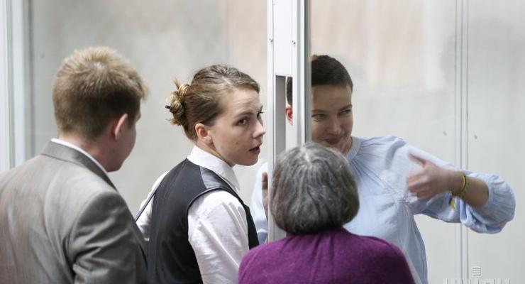 Савченко обвинила полицейского в применении силы к ее сестре и матери