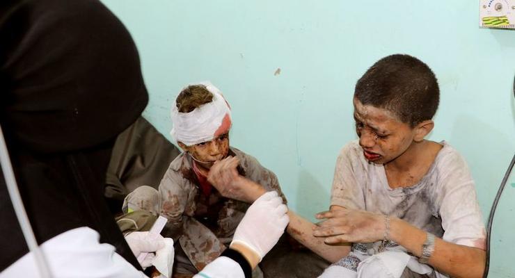 В Йемене авиация обстреляла автобус с детьми: 39 погибших