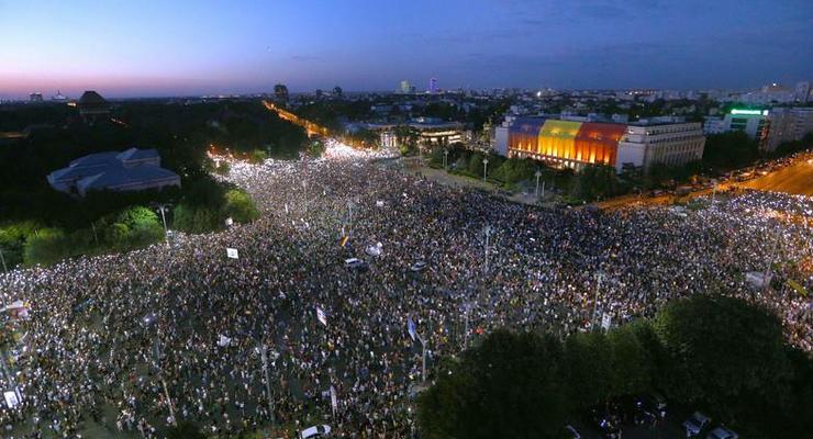 Президент Румынии осудил силовой разгон протестующих