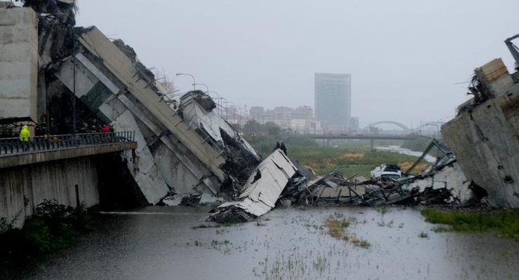 При обрушении моста в Италии погибли не менее 35 человек