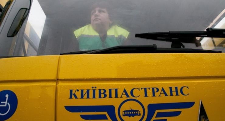 Киевпасстранс потратил 10 миллионов на подъемники - ни один не работает