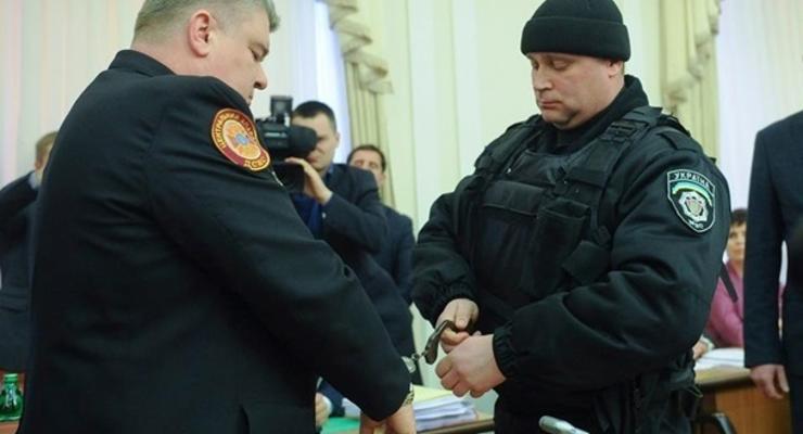 МВД и ГСЧС оспаривают восстановление Бочковского в должности