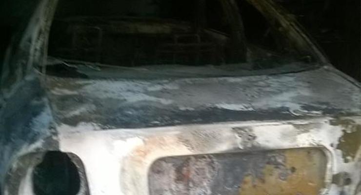 В Сумской области сожгли авто депутата горсовета