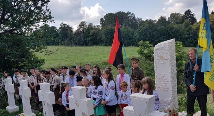 Во Львовской области освятили мемориал воинам УПА