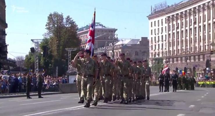 В параде участвовали военные из 18 стран