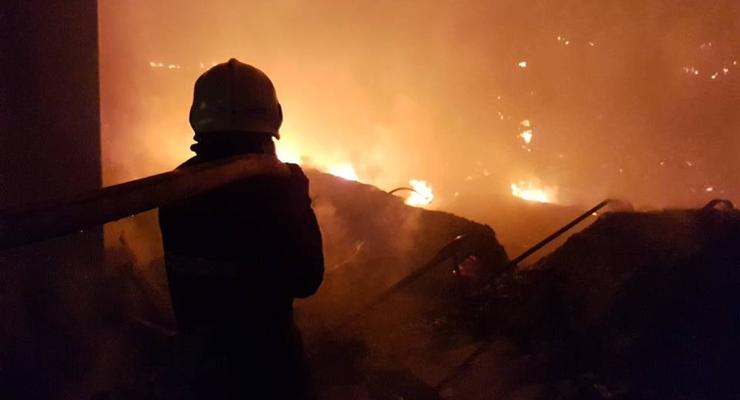 В Мукачево произошел пожар на складах Новой почты