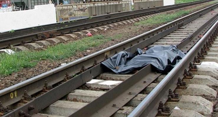 В Харьковской области поезд раздавил сидящего на путях мужчину