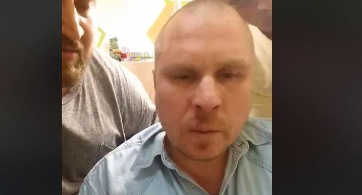 В супермаркете Киева мужчина назвал украиноязычного покупателя "фашистом" и угрожал