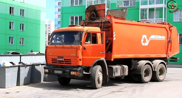 В Киеве дефицит техники и персонала по уборке мусора
