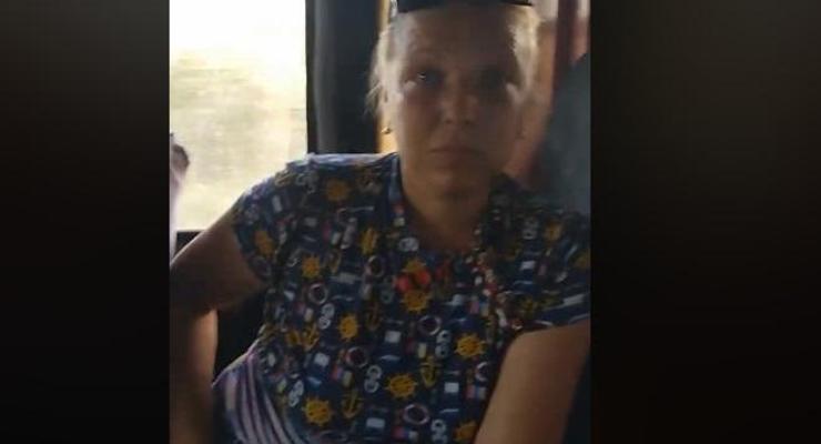 "Я из Донецка ... х**лы е**ные": женщина в маршрутке закатила скандал из-за языка