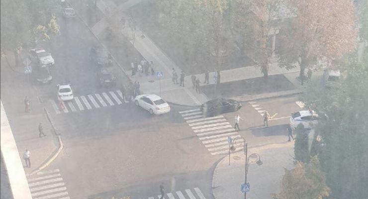 Появились фото с места смерти Захарченко