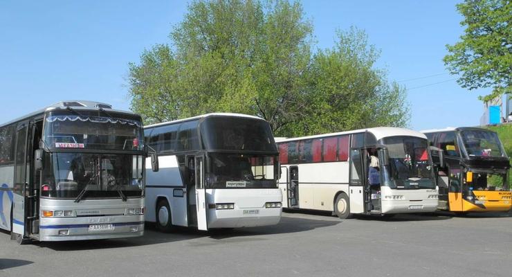 Омелян: Половина автобусных перевозок в Украине нелегальны
