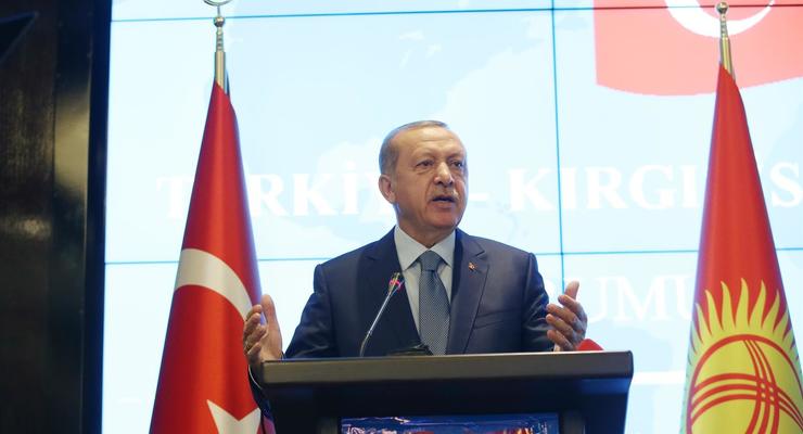 Эрдоган призвал остановить доминирование доллара в мировой торговле