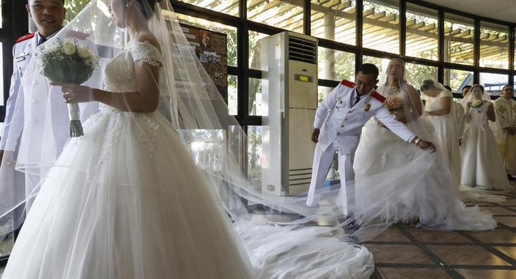 На Филиппинах девушка вышла замуж за труп