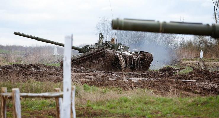 Боевики на Донбассе разворачивают огромное количество тяжелой техники