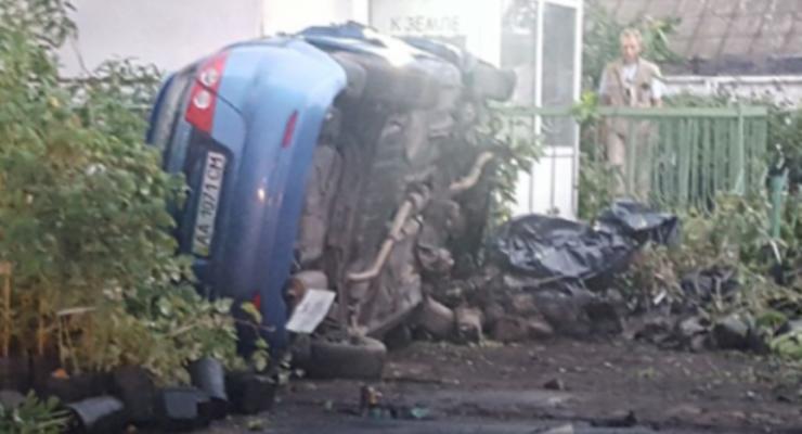 В Киеве пьяный водитель насмерть сбил женщину и уснул в кустах