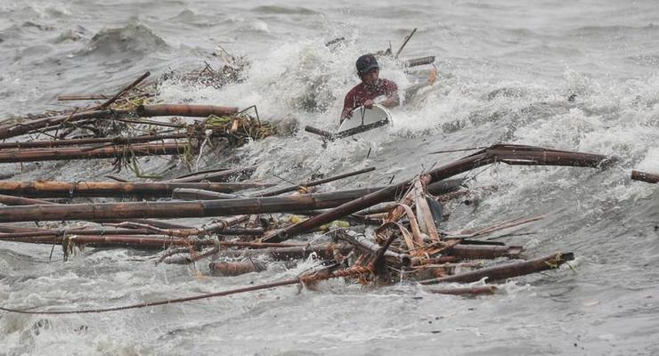 На Филиппинах появились первые жертвы тайфуна Мангхут