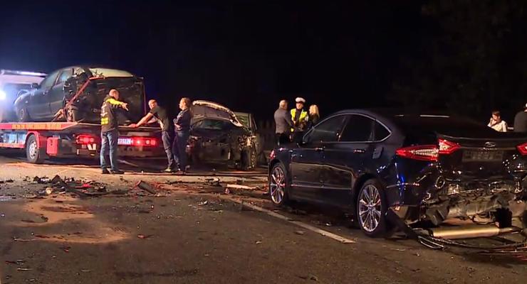 В Польше столкнулись 16 автомобилей
