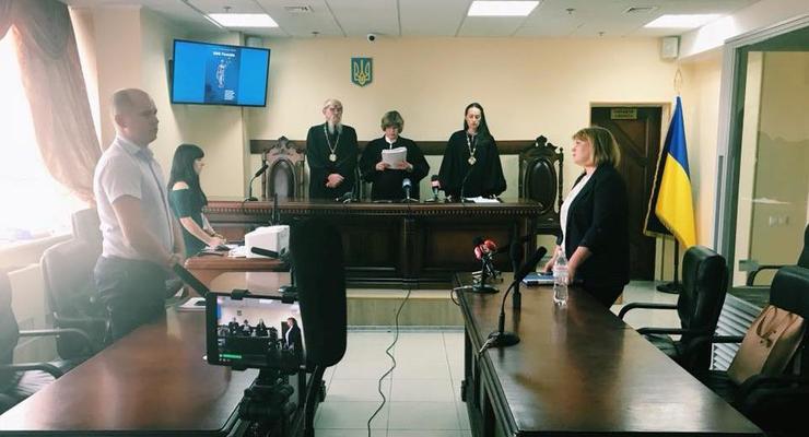Рюкзаки Авакова: суд обязал повторно рассмотреть закрытие дела