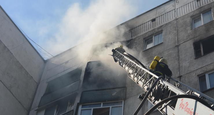 В Ужгороде произошел пожар в многоэтажке, есть погибшие