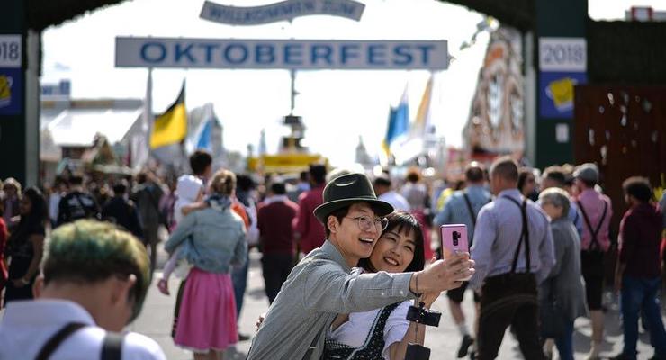 В Мюнхене открылся фестиваль пива Октоберфест
