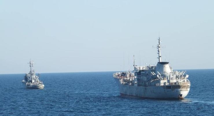 Украинские корабли ВМС направляются в Бердянск из Одессы для усиления флота в Азовском море