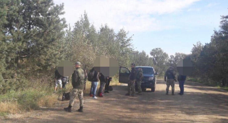 Во Львовской области задержали 11 нелегалов из Турции